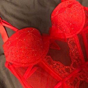 Brand new red laced corsette